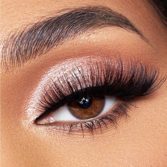 Glam Lashes - Picture 1 of 6